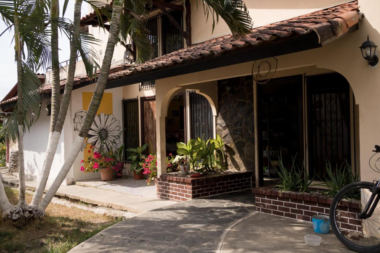 The Corner Hostel بلايا بلانكا المظهر الخارجي الصورة